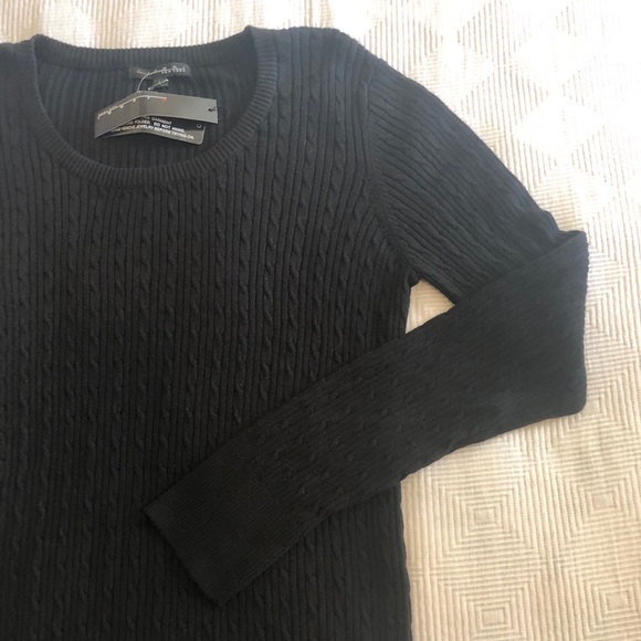 Pierri Basic Black Cable Knit Crew Neck Sweater - Picture 6 of 7